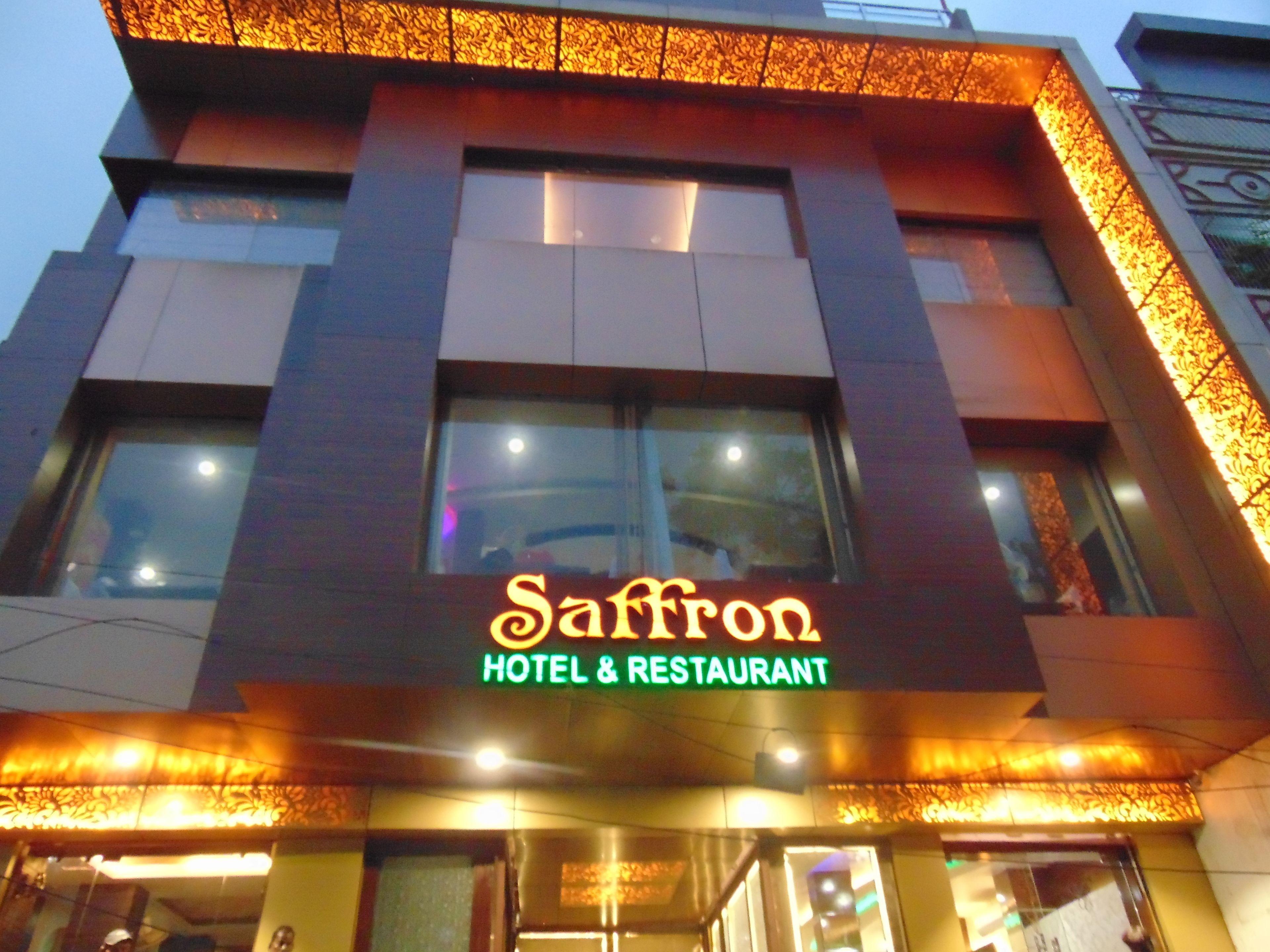 Hotel Saffron - Varanasi — Fotos 2